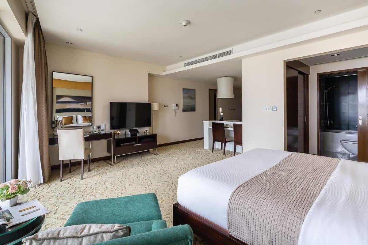 Frank Porter - Emaar Residences Fashion Avenue Dubai