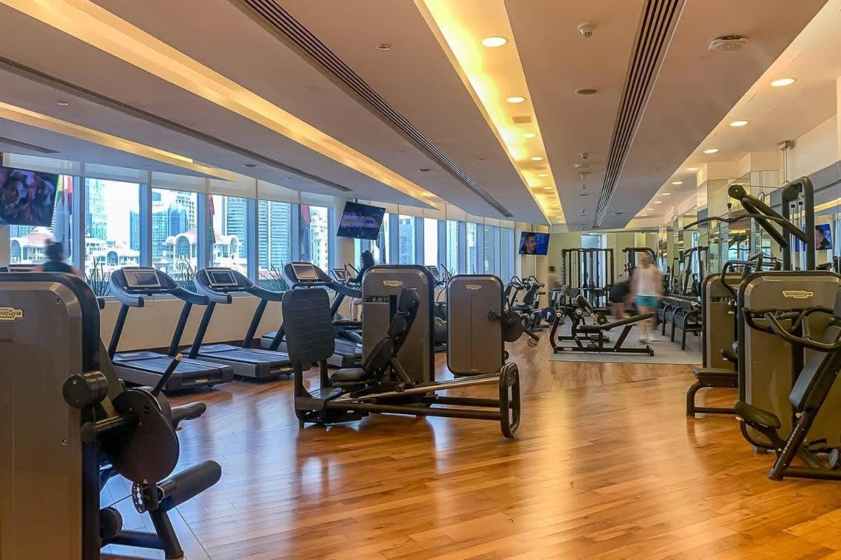Frank Porter - Emaar Residences Fashion Avenue Apartment