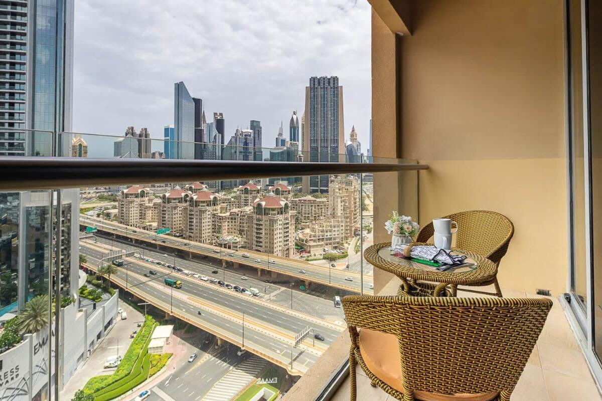 Frank Porter - Emaar Residences Fashion Avenue *