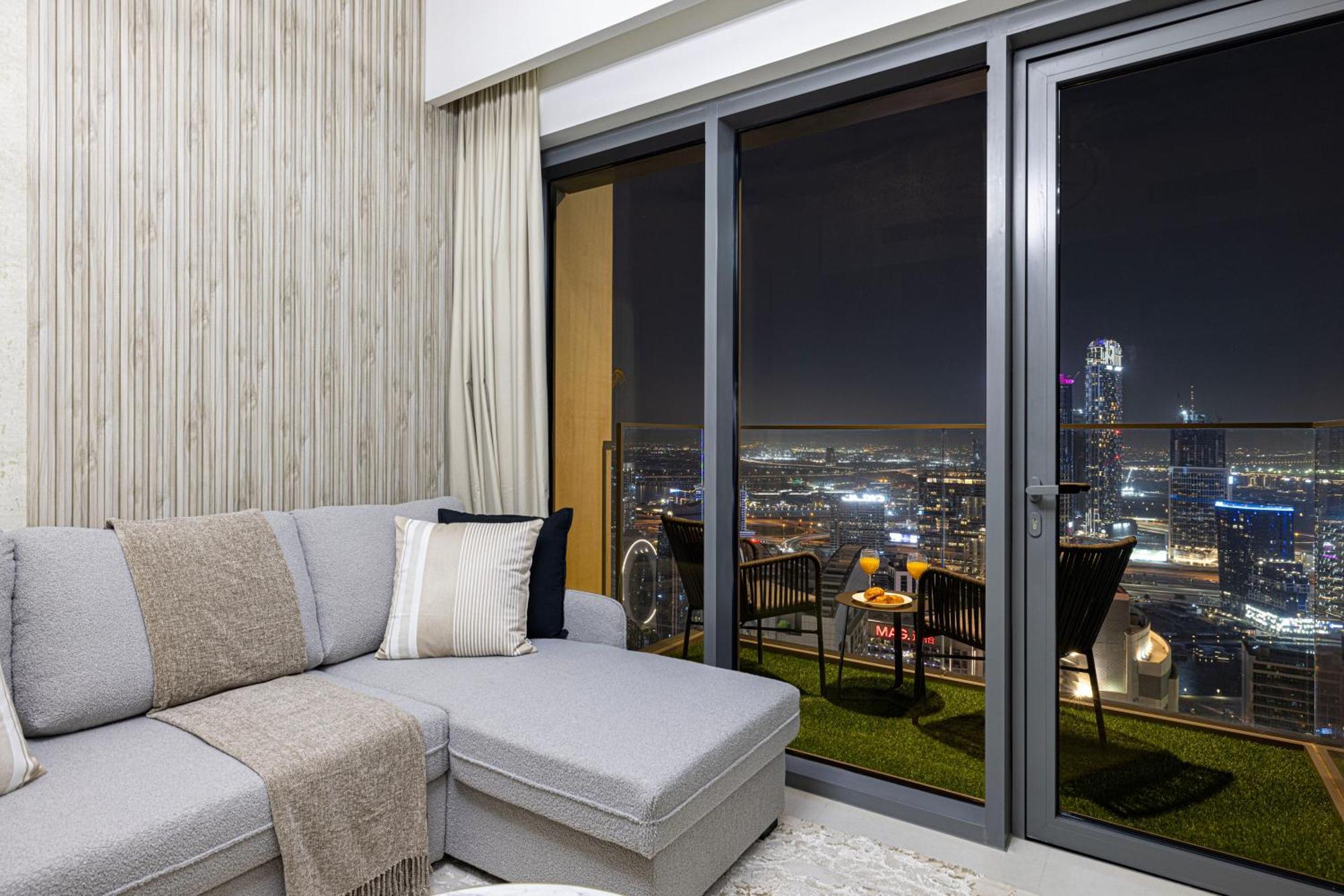 Smartstay At Burj Royale - Full Burj Khalifa View - Brand New Luxury * Dubai