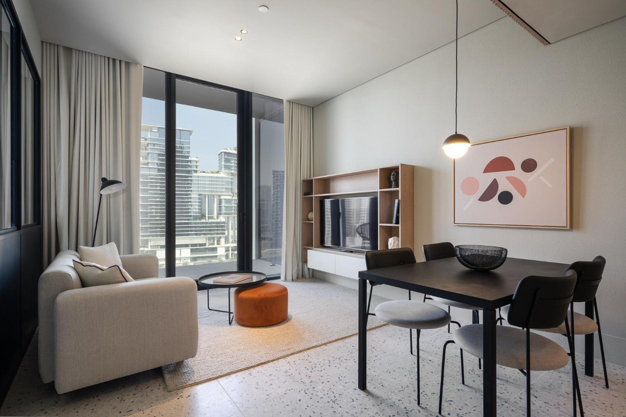 Apartment Alh Vacay - 1 Bedroom Near Downtown *