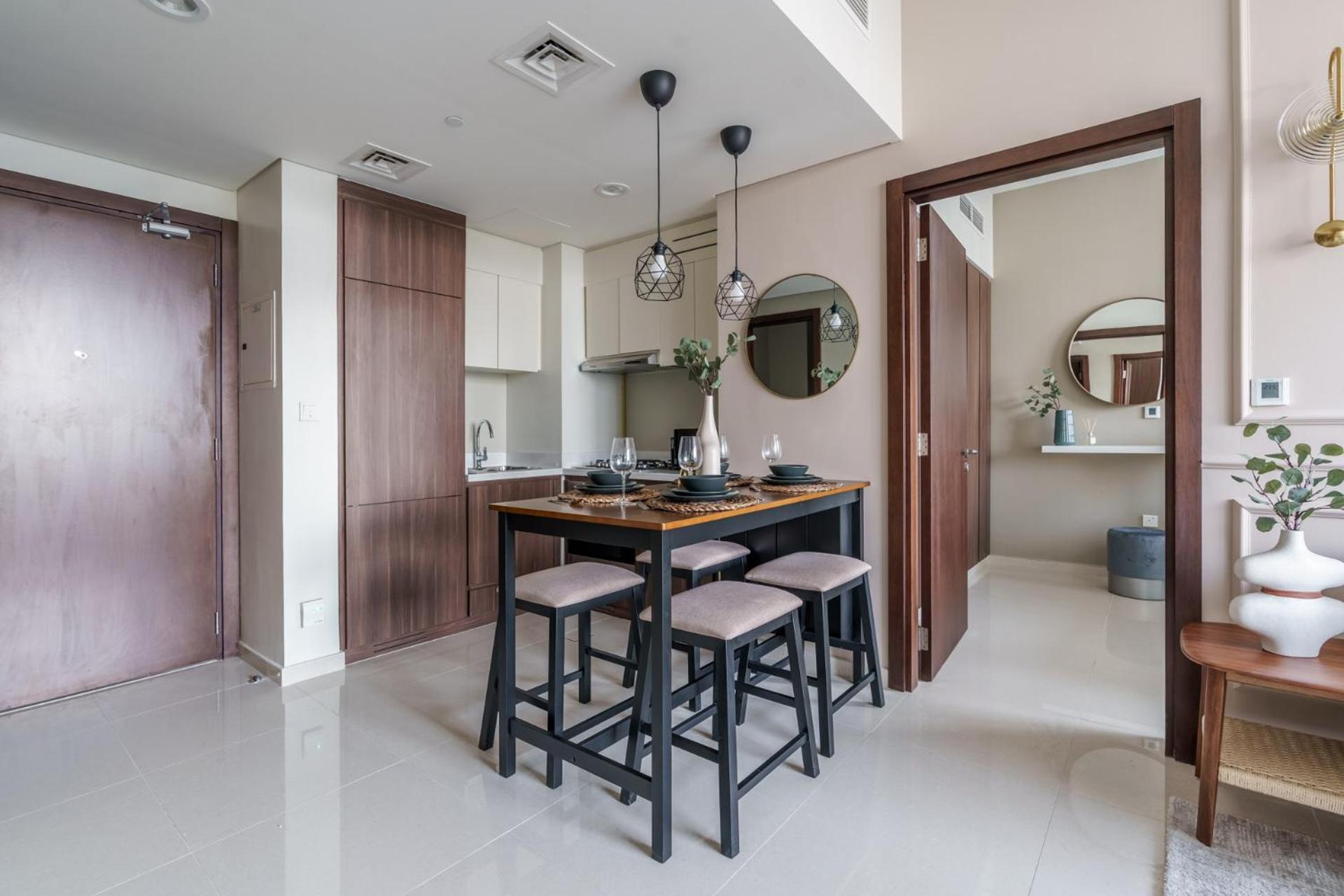 Deluxeliving At Vera Tower - Full Burj Khalifa View - Brand New Luxury Apartment Dubai