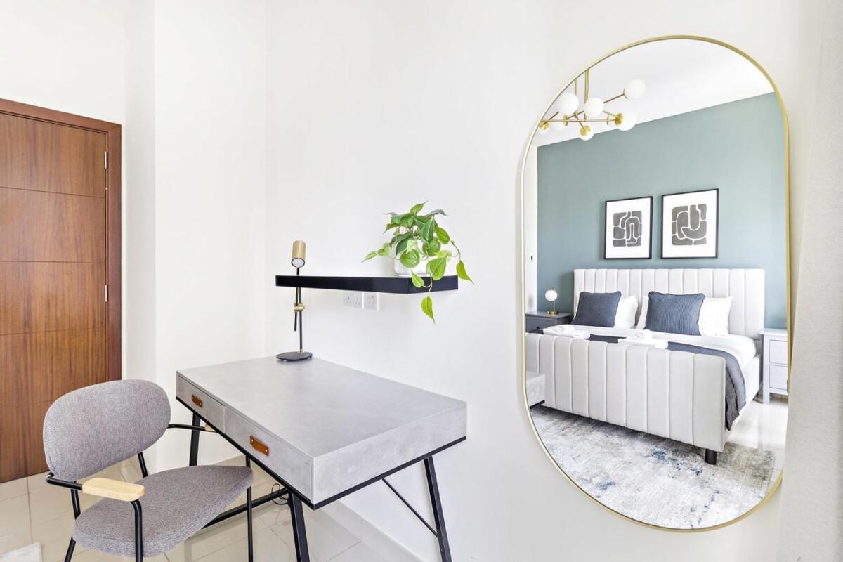 Silkhaus Burj Khalifa Walking Distance 1bdr In Downtown Apartment