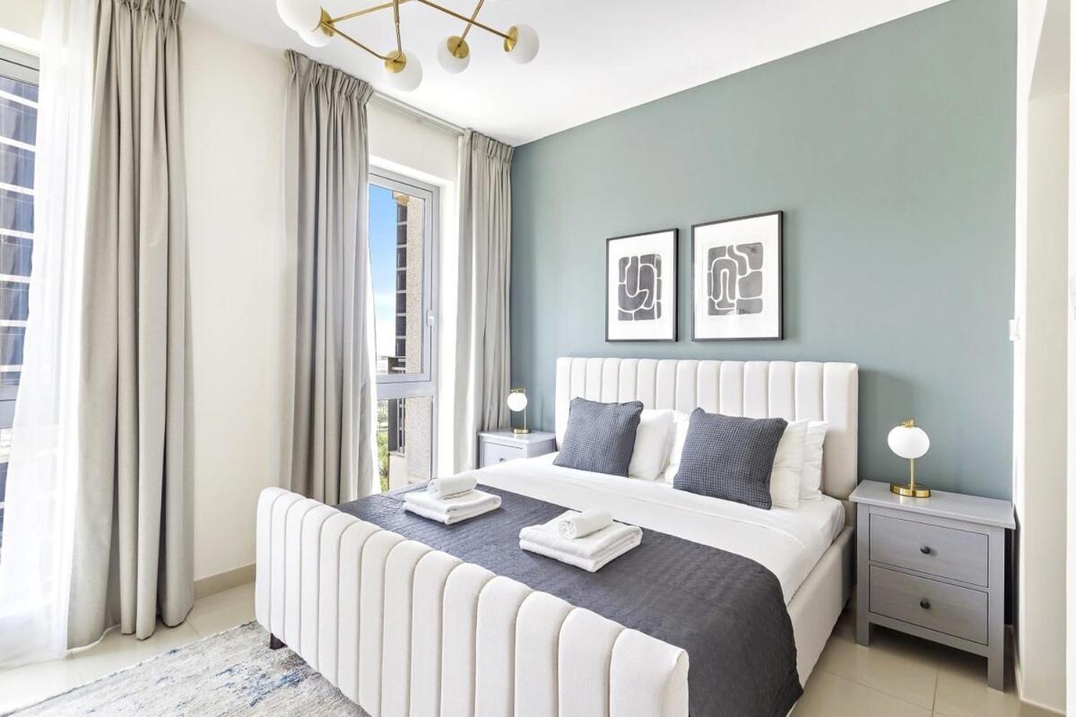 Silkhaus Burj Khalifa Walking Distance 1bdr In Downtown Apartment