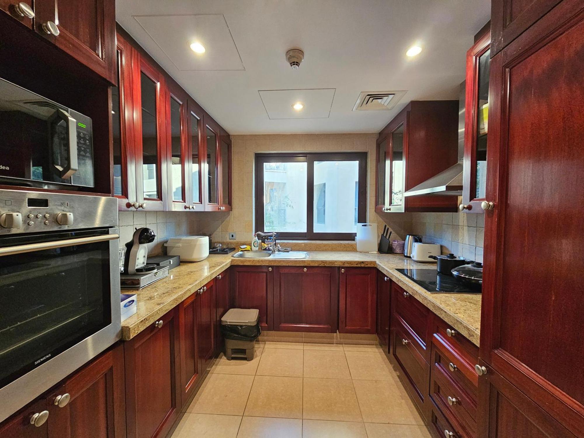 Palace Downtown Apartment