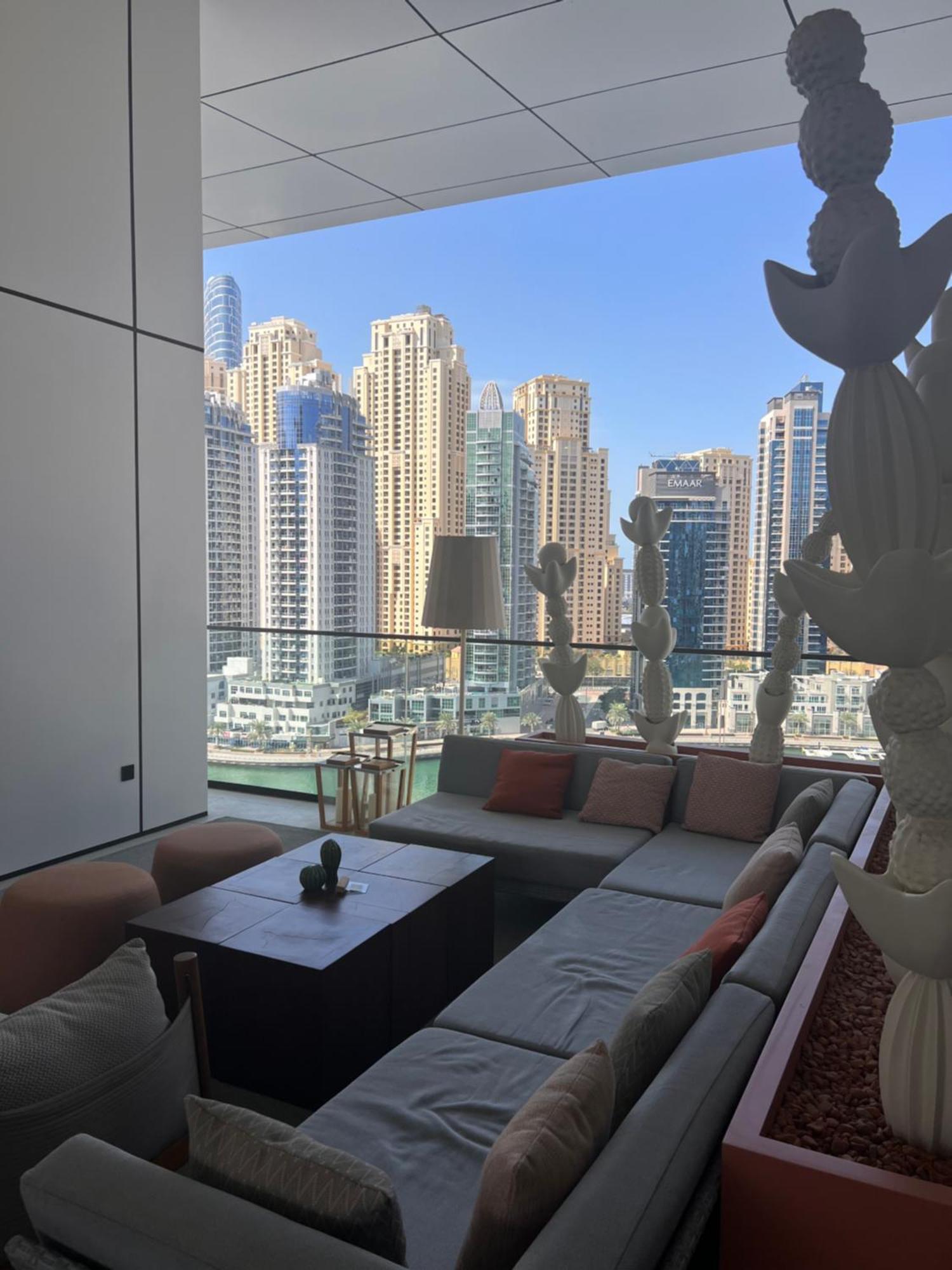 Apartment Luxe Nautical Style 2 Bd In Vida Yacht Club