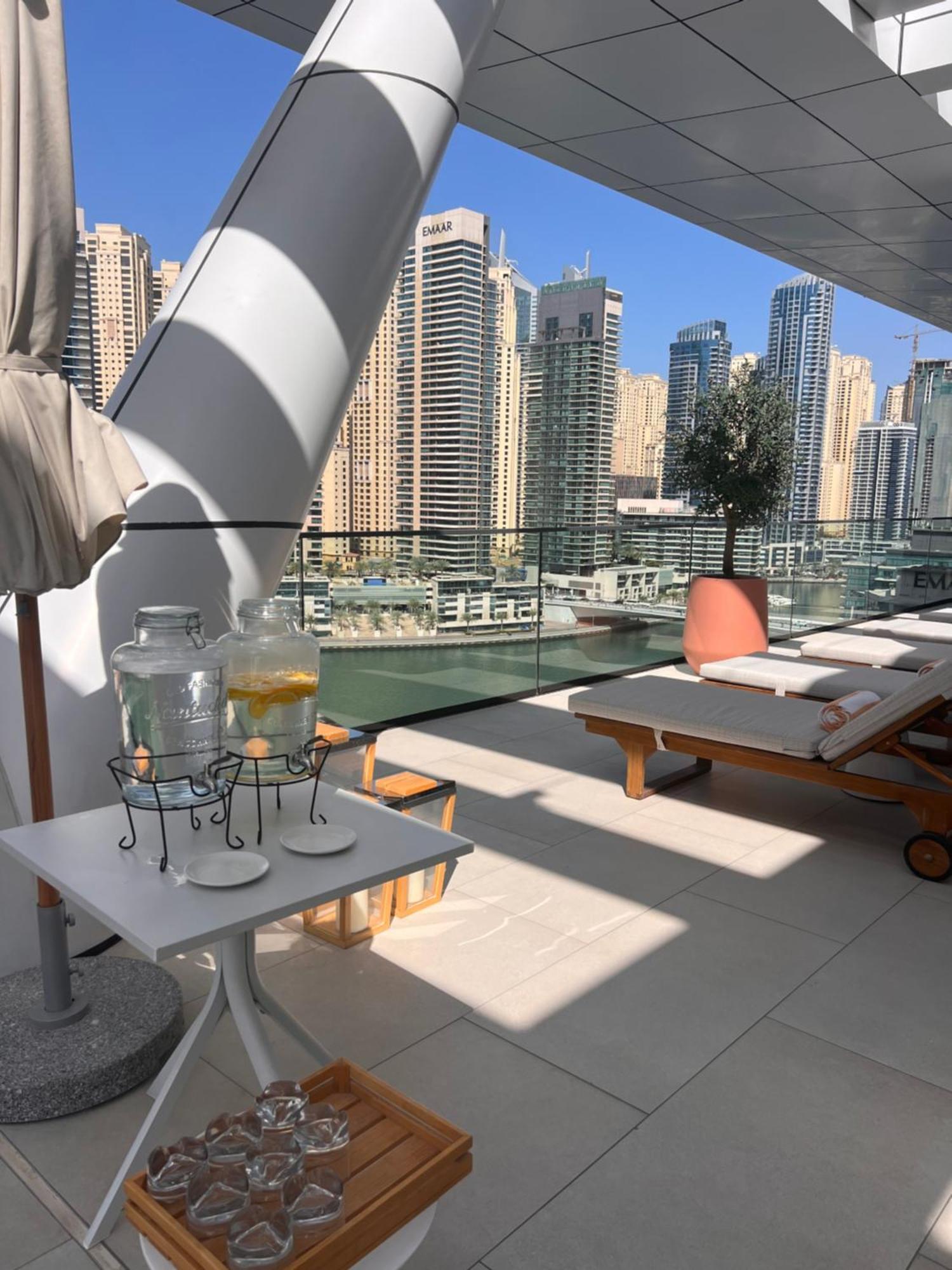 Luxe Nautical Style 2 Bd In Vida Yacht Club *