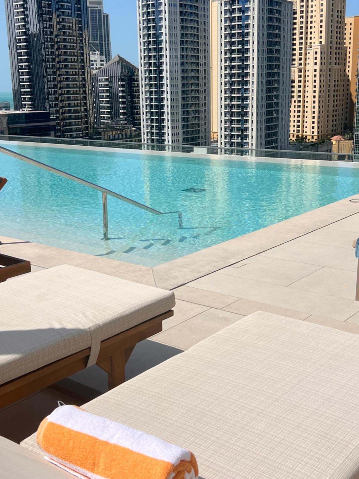 Luxe Nautical Style 2 Bd In Vida Yacht Club Apartment Dubai