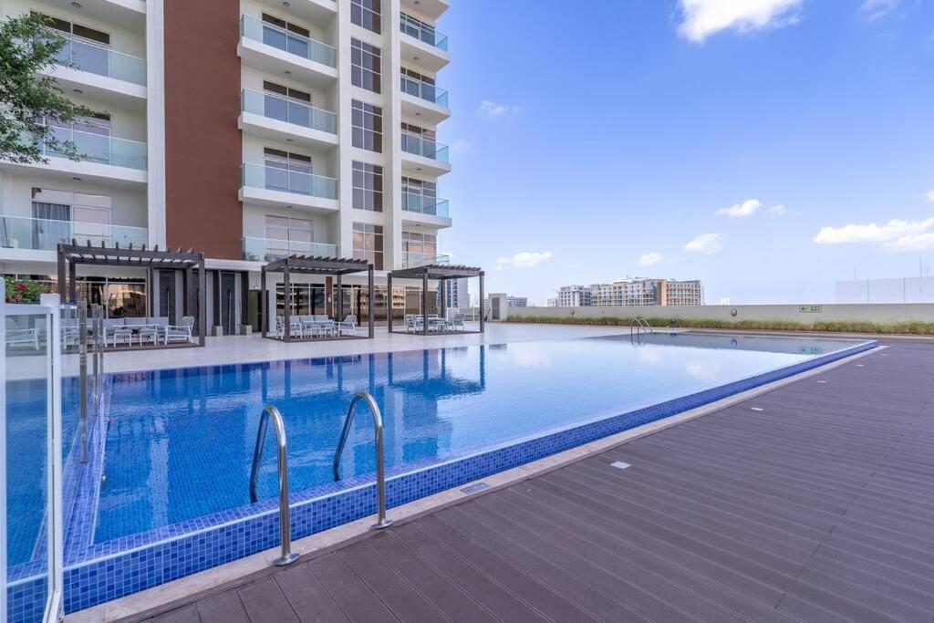 New Lisiting & Miracle Garden & Great Location Apartment *