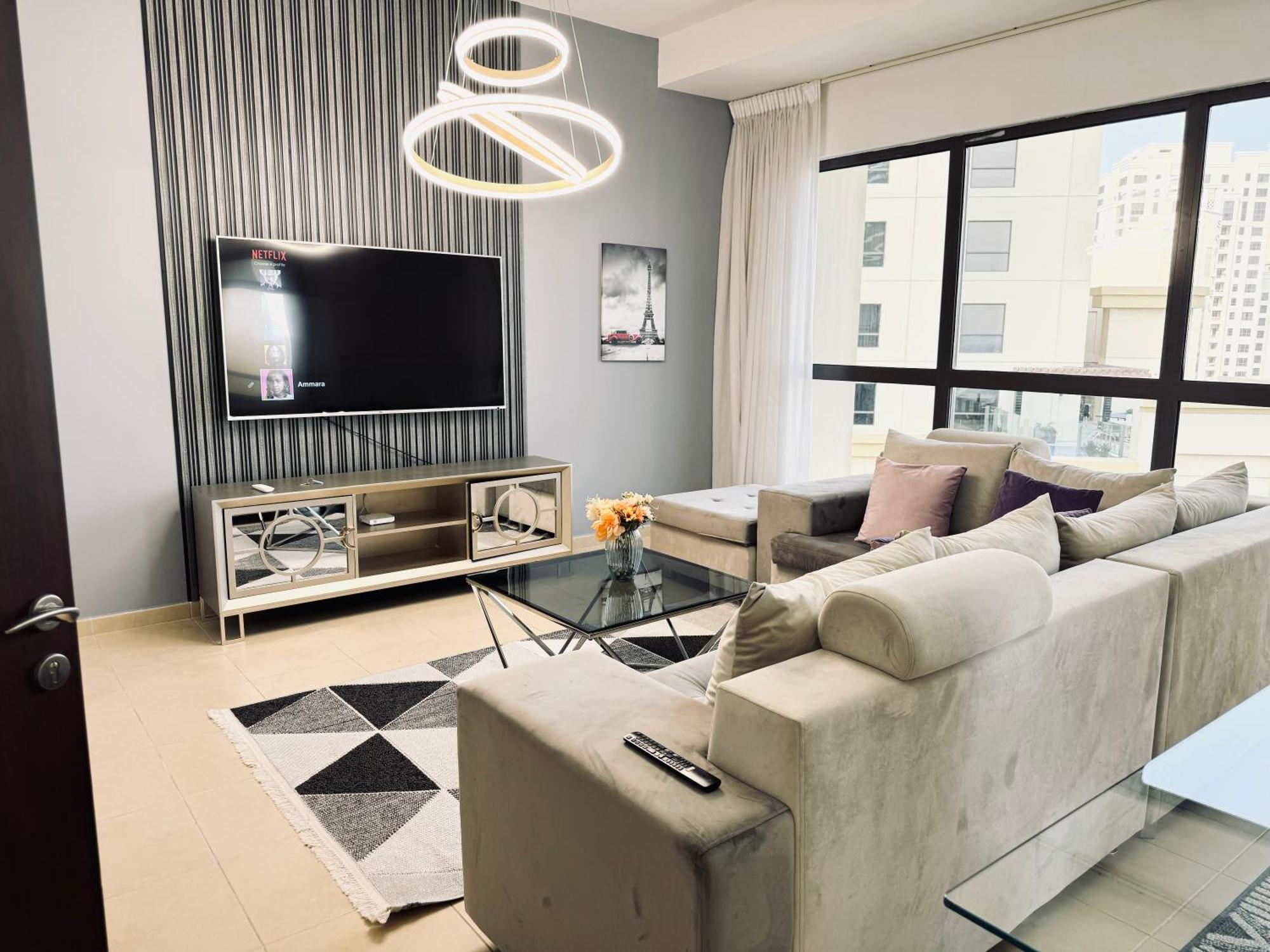 Amwaj , 2 Bedroom - Jbr Walk, Direct Beach Access Apartment Dubai