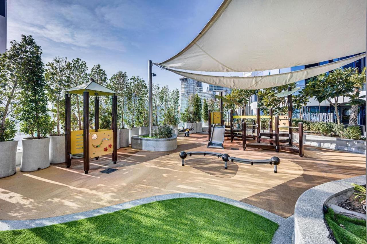 Paramount Towers - Elegant Apartment