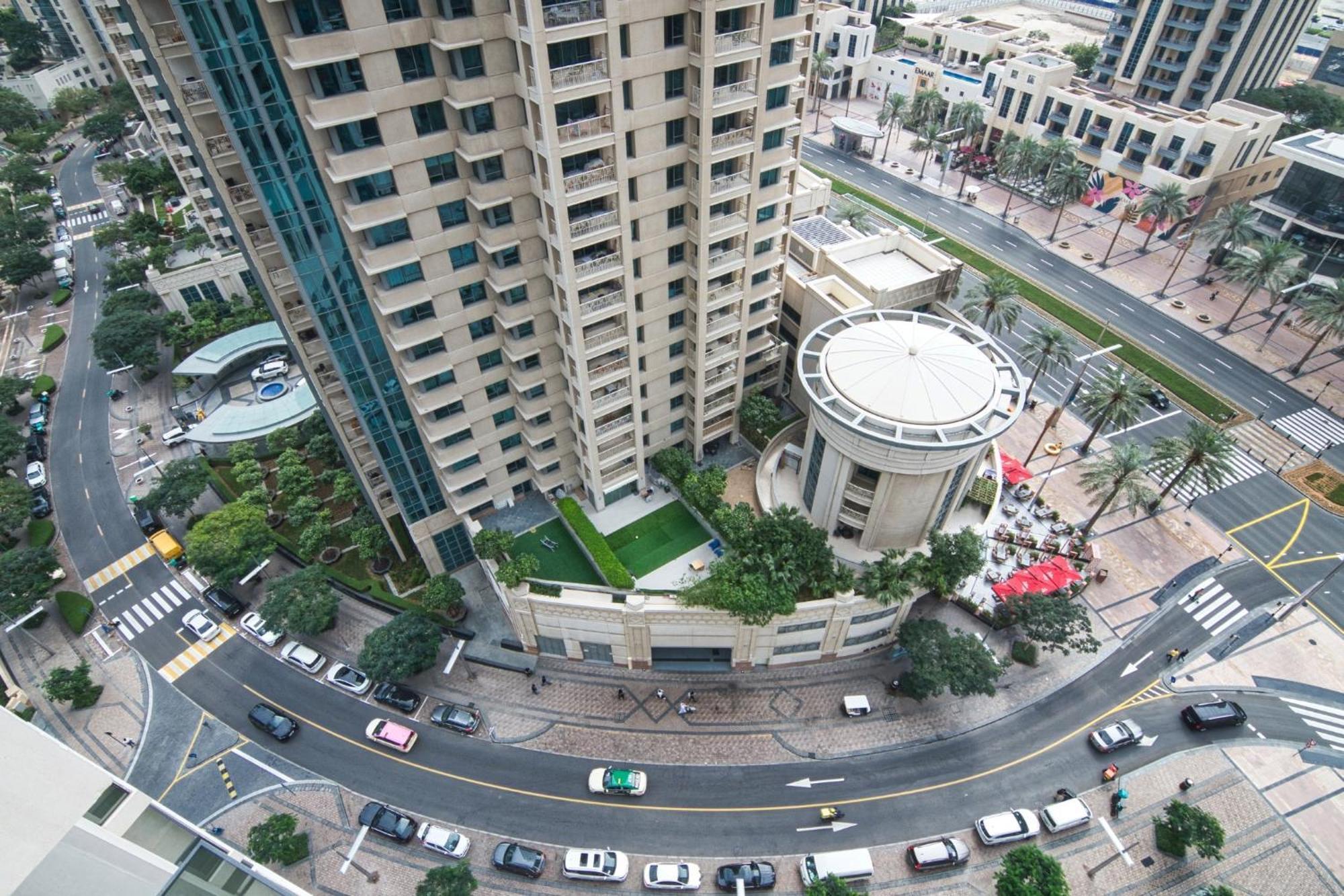 Holiday home Downtown Dubai- 2br In Act Towers