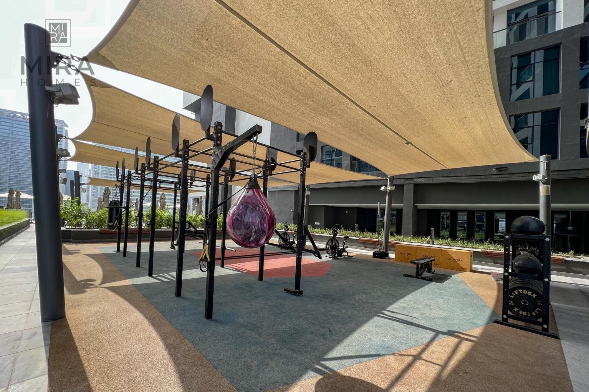 Mira Homes - Serviced 1 Bedroom In Business Bay *