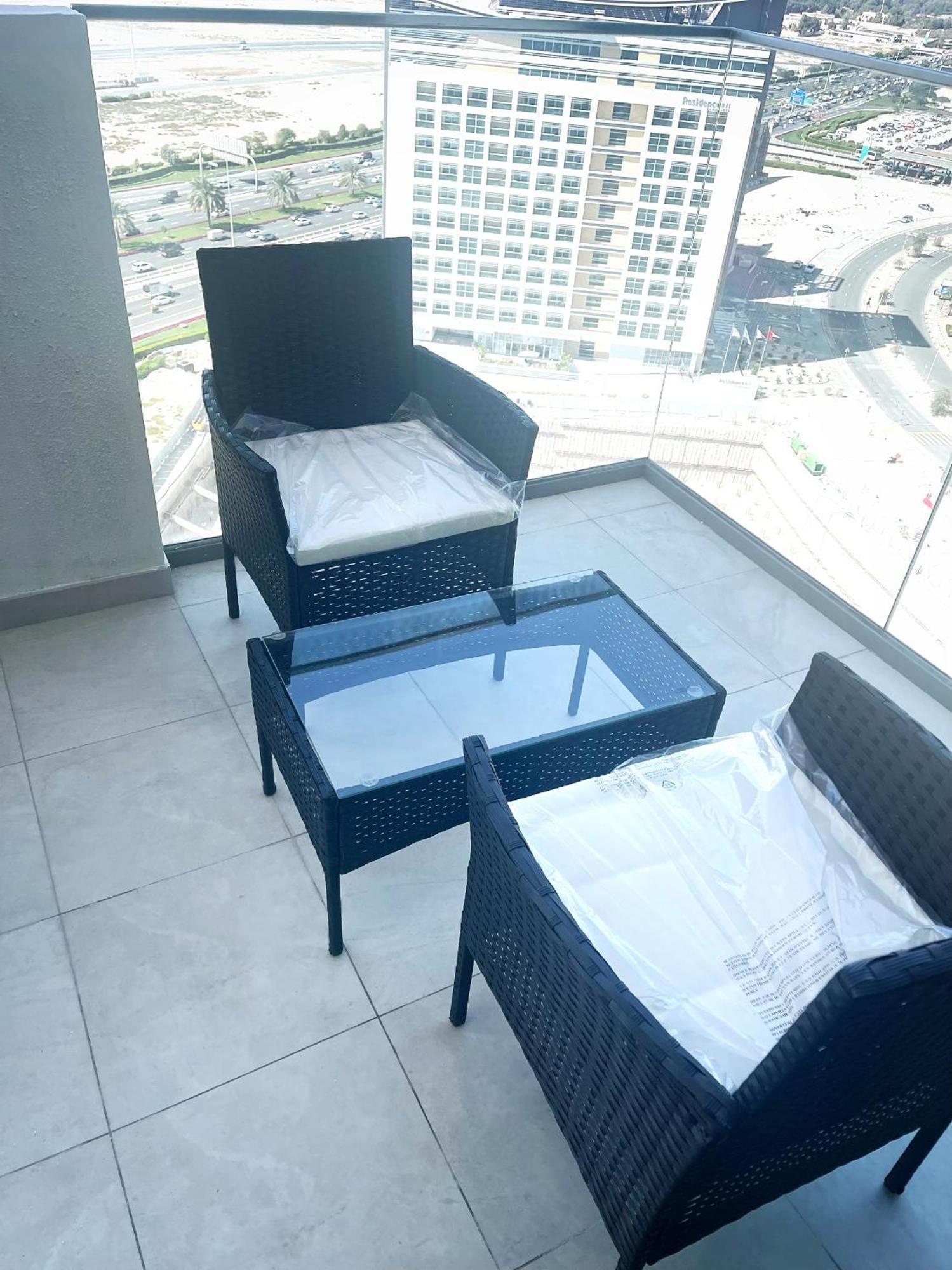 Apartment Burj Khalifa View Ensuite King Bedroom In A 2 Bedroom Mall 8mins