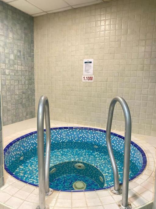 Elite Luxury - Spacious 2br Apt 1517 Sqft In Marina Both Bedroom Ensuite Walking To Metro Restaurants Beach Mall Marina Walk Apartment