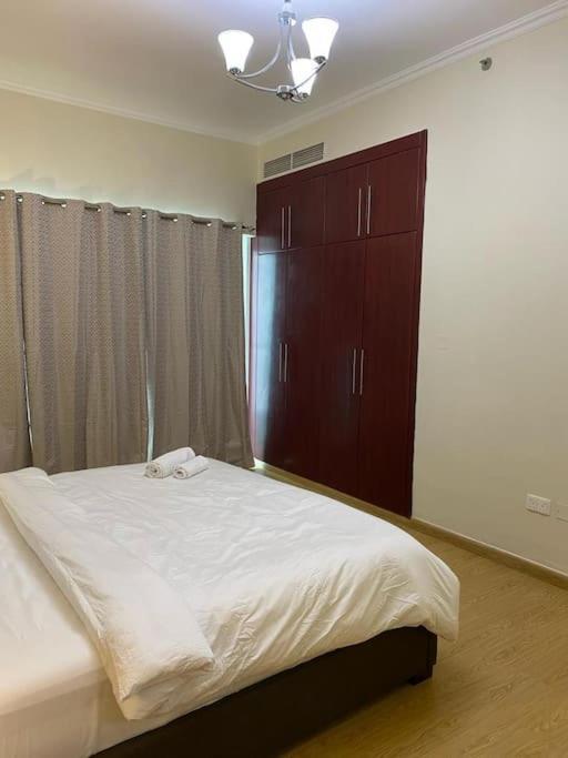 Apartment Elite Luxury - Spacious 2br Apt 1517 Sqft In Marina Both Bedroom Ensuite Walking To Metro Restaurants Beach Mall Marina Walk Dubai