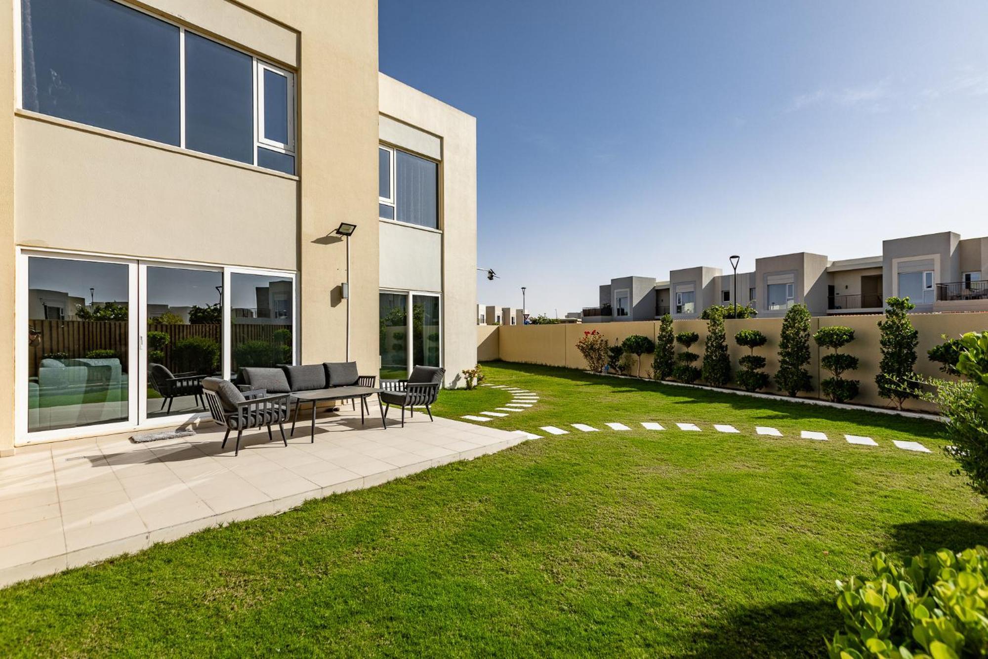 Urbana Iii Stacked House -dubai South Holiday home Dubai