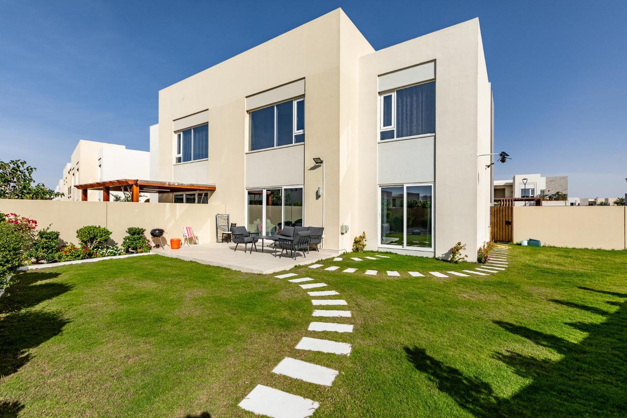Urbana Iii Stacked House -dubai South Dubai