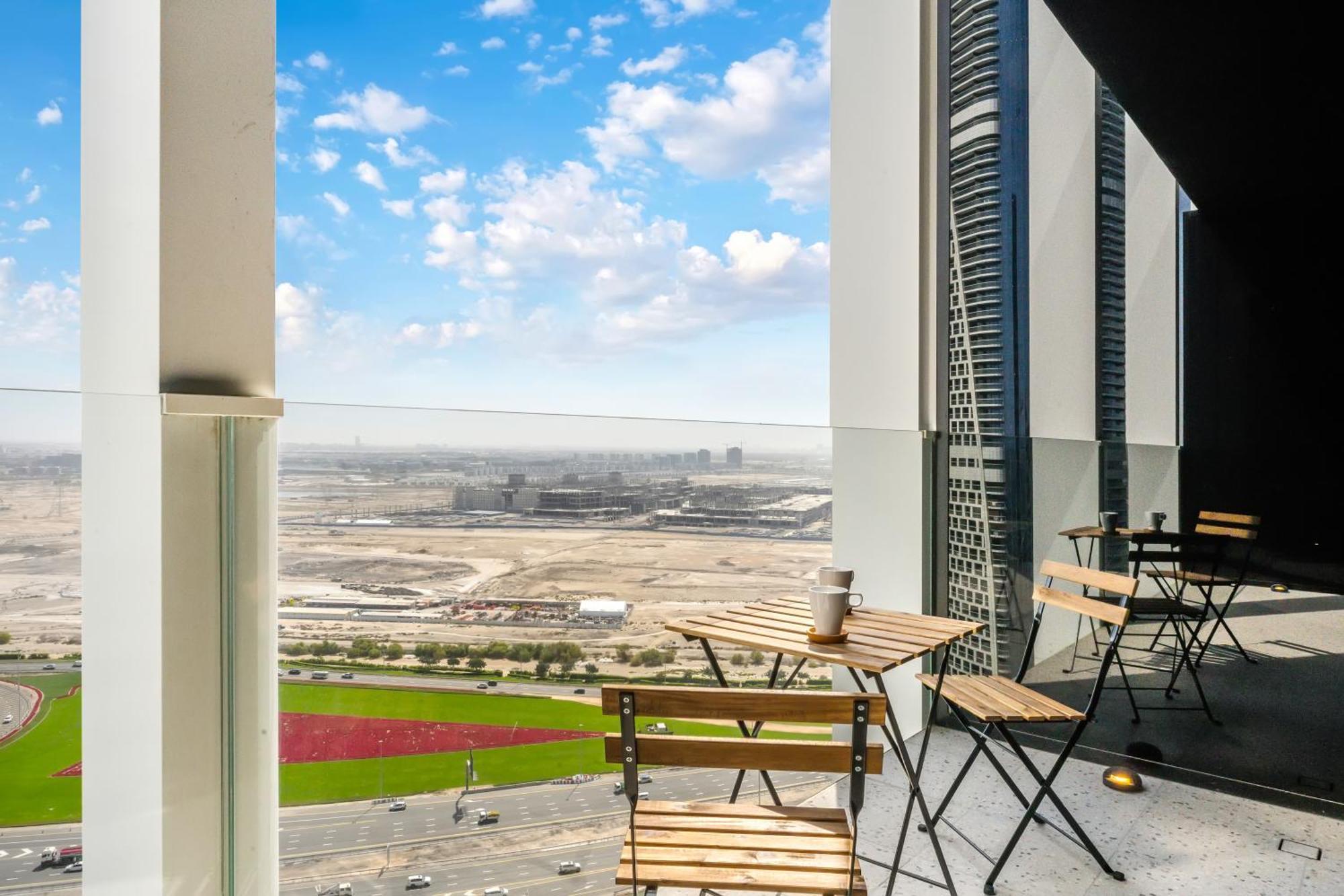 Fam Living - Upside Living - Wfh Friendly-business Bay * Dubai