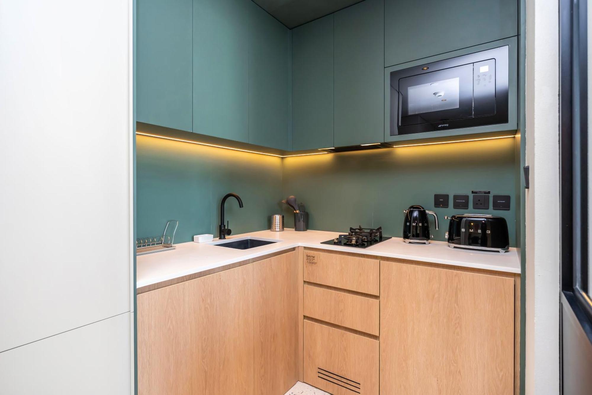 Fam Living - Upside Living - Wfh Friendly-business Bay *