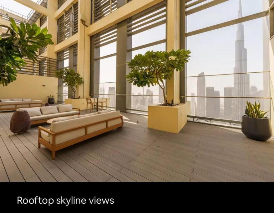 Apartment **panoramic Views Of Burj Khalifa And Fountain** *