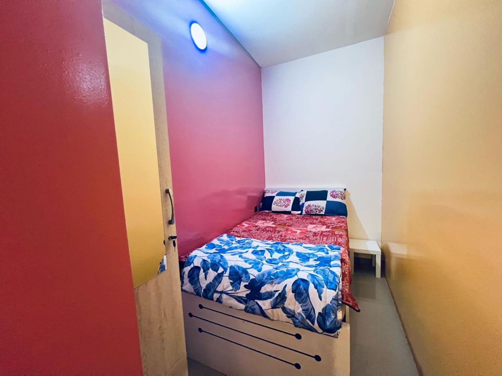 Homestay Moon Backpackers Burjman Exit 2, Family Partitions, Loft Partitions,