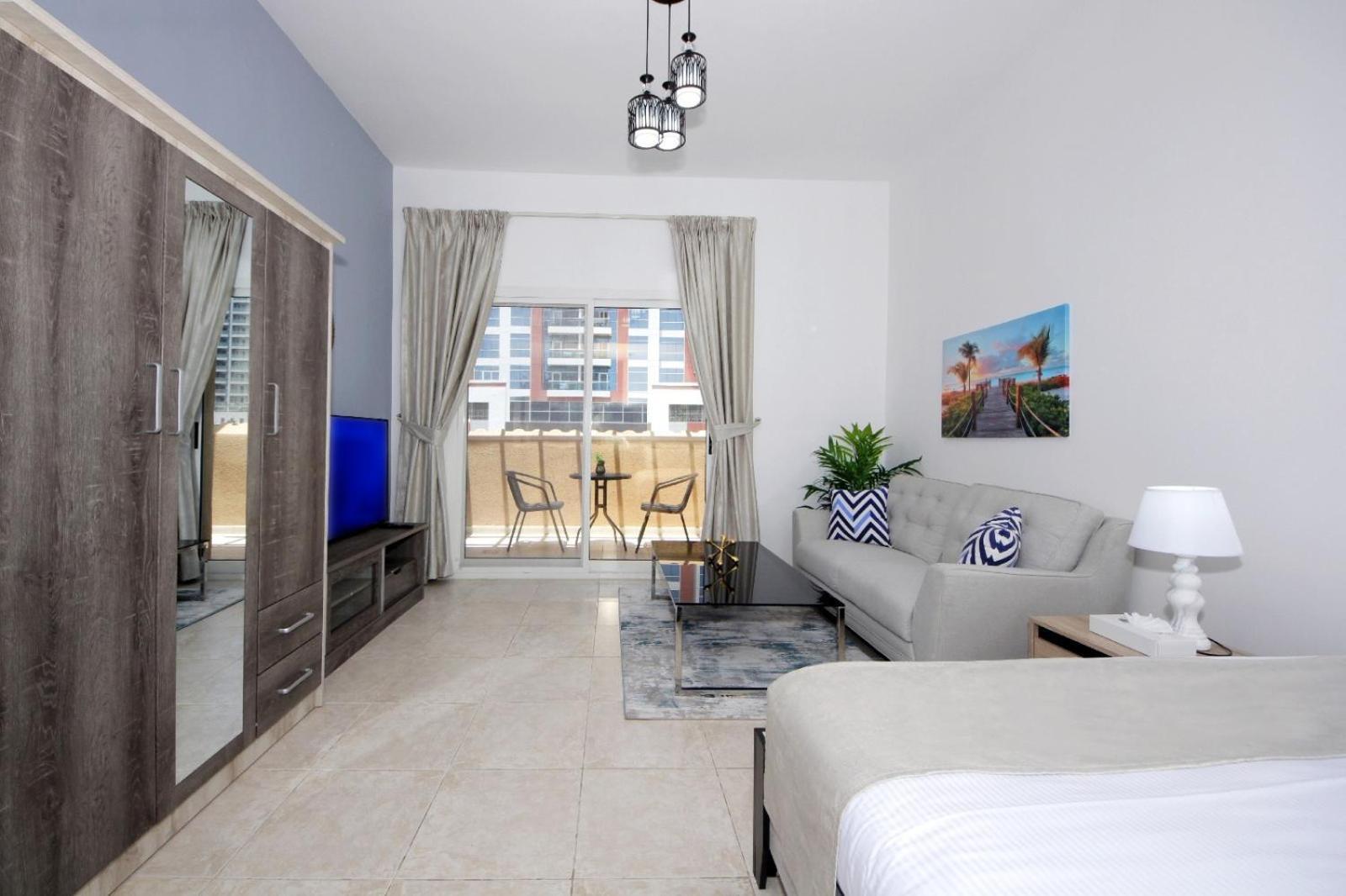Cozy Comfy In Heart Of Apartment *