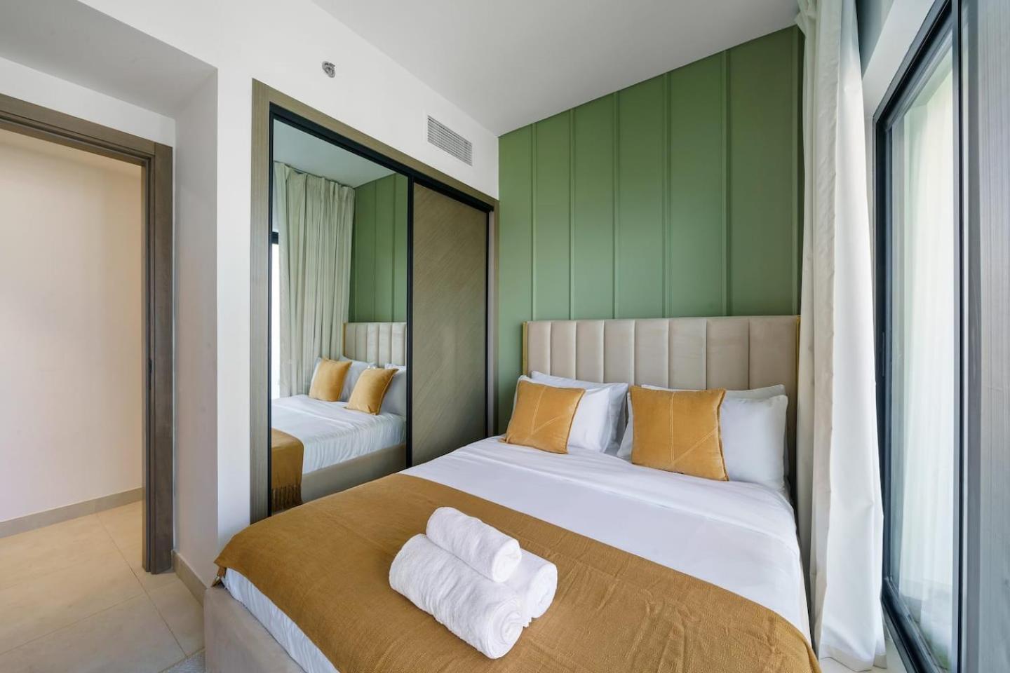 Stunning 3 Bedroom In Binghatti Creek Apartment *