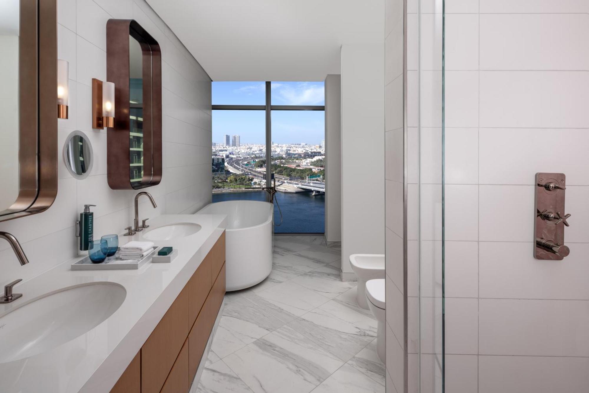 Hilton Creek & Residences Hotel