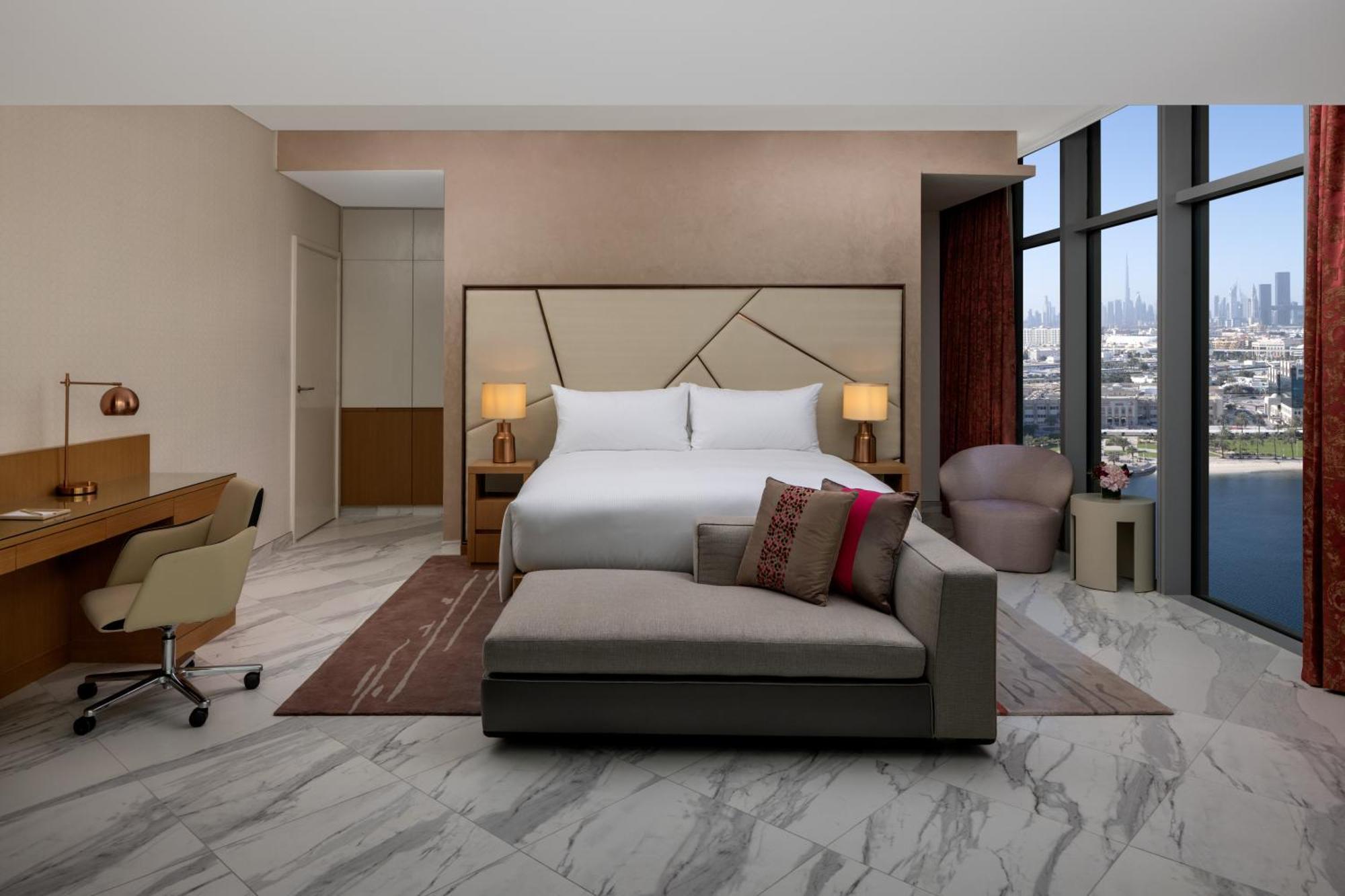 Hotel Hilton Creek & Residences