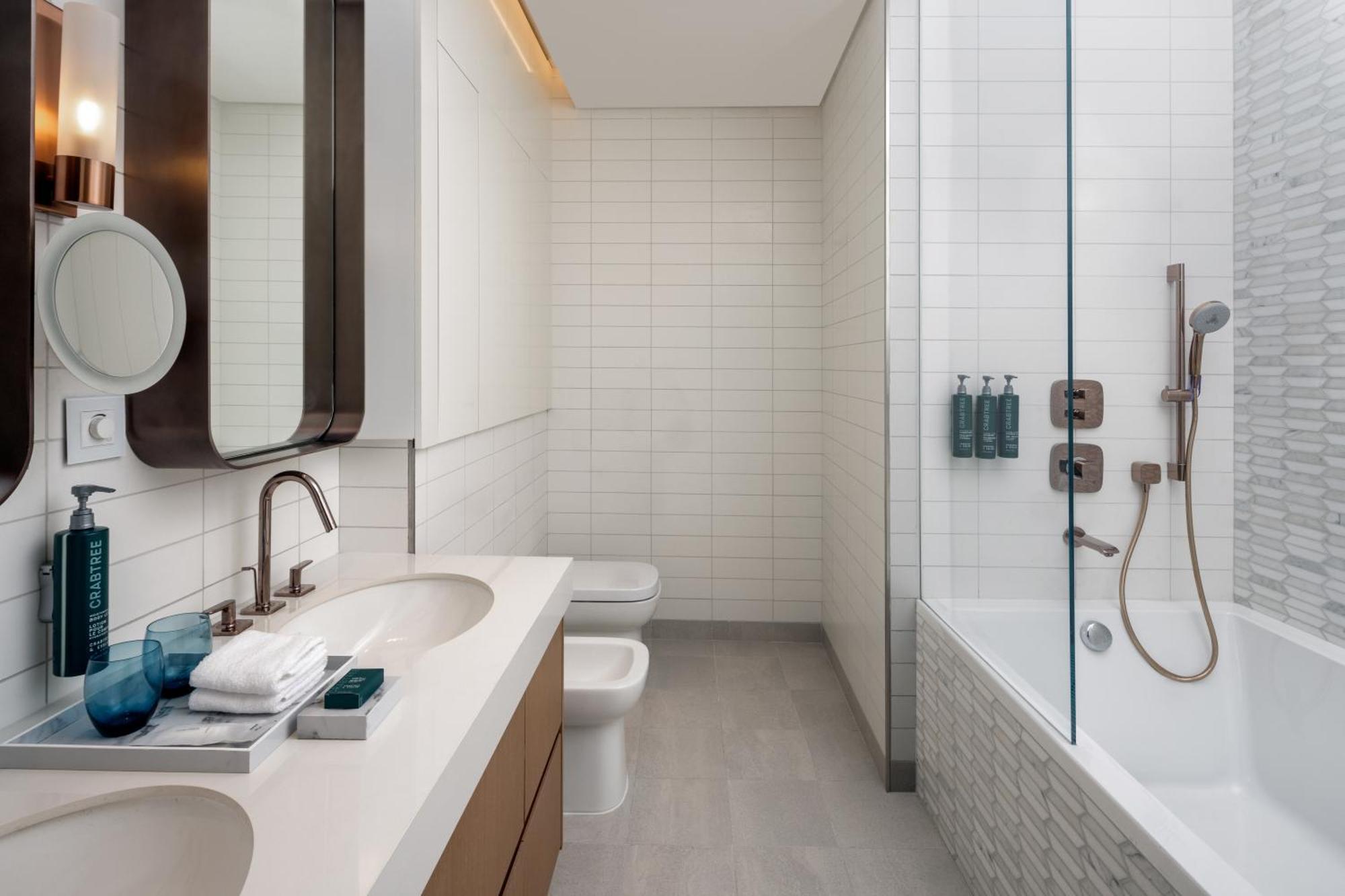 Hilton Creek & Residences Hotel Dubai