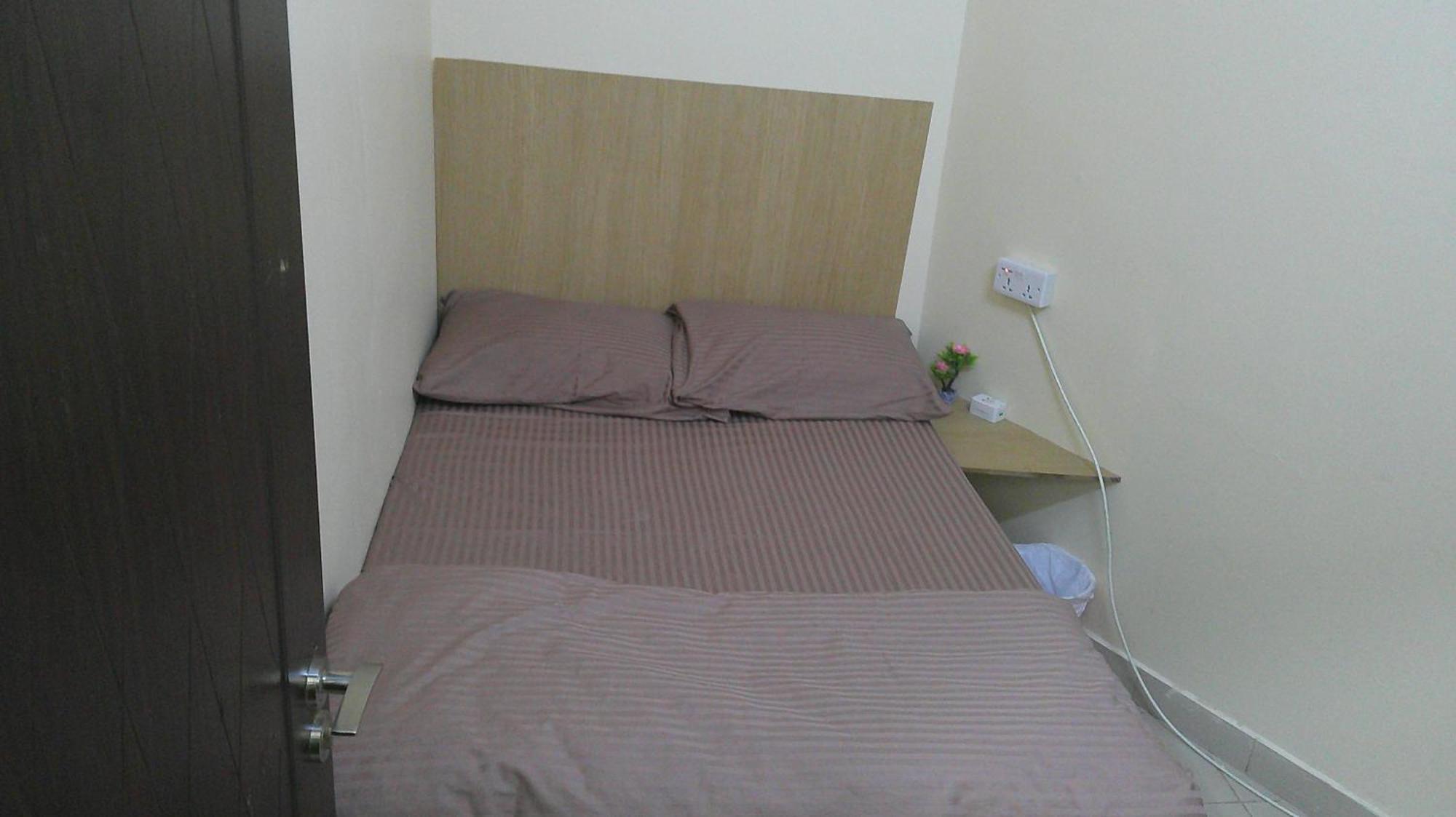 Ruby Star Budget With Shared Washroom Access 321 Inn Dubai