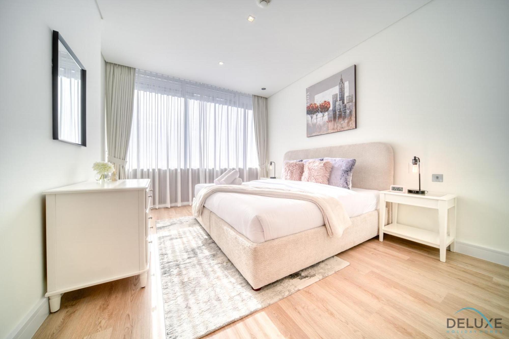 Special Offer Stylish 1br With Scenic Views & Pool By Deluxe Homes Apartment Dubai