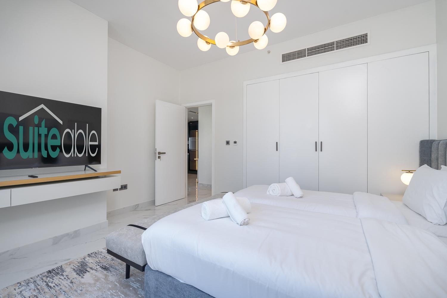 Astonishing 2 Bedroom Full Burj Khalifa View Apartment Dubai