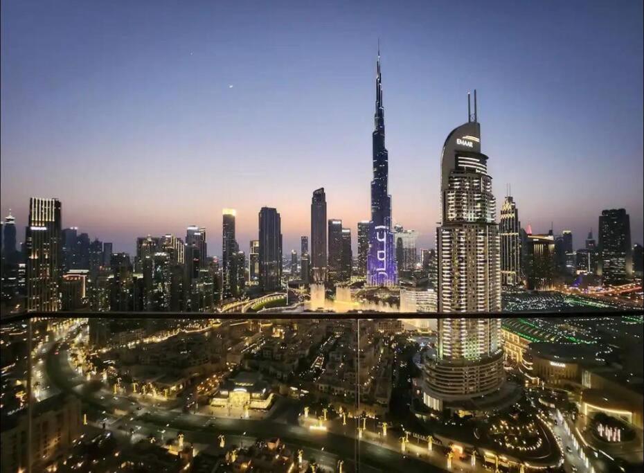 **panoramic Views Of Burj Khalifa And Fountain** Apartment *