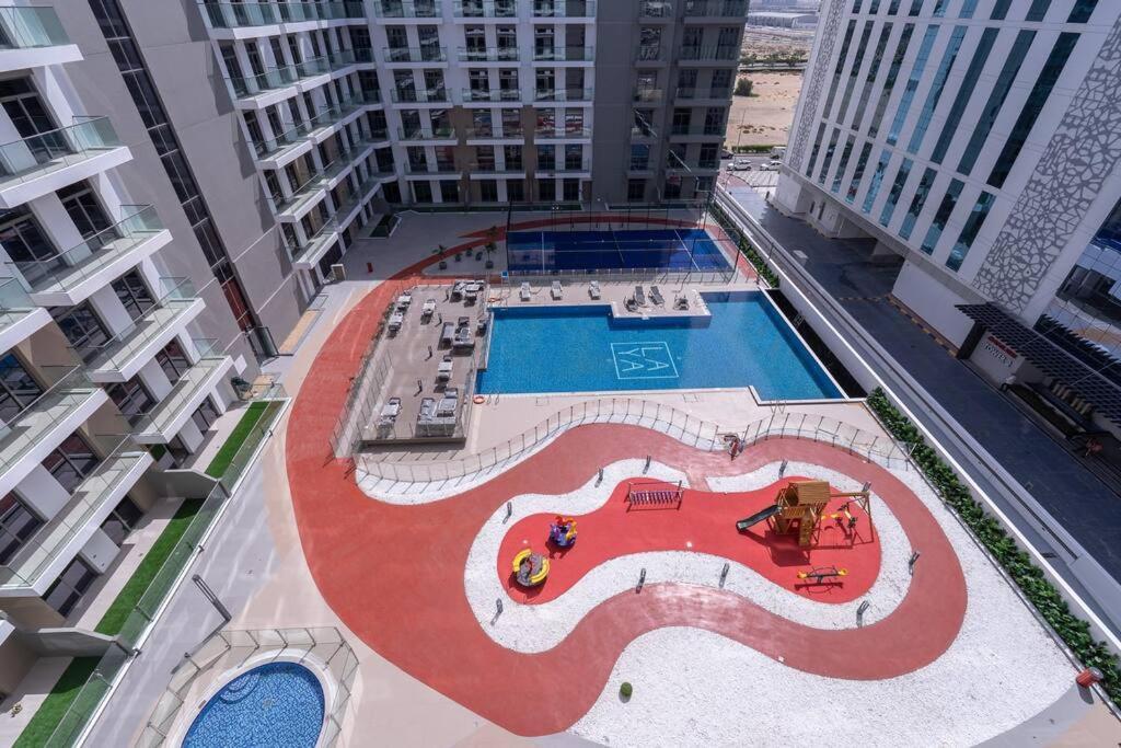 Brand New Listing & & Czechin Apartment Dubai