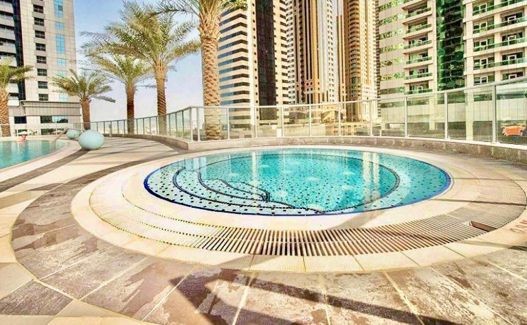 Spacious 1br In The Iconic Torch Tower, Marina - Allsopp&allsopp