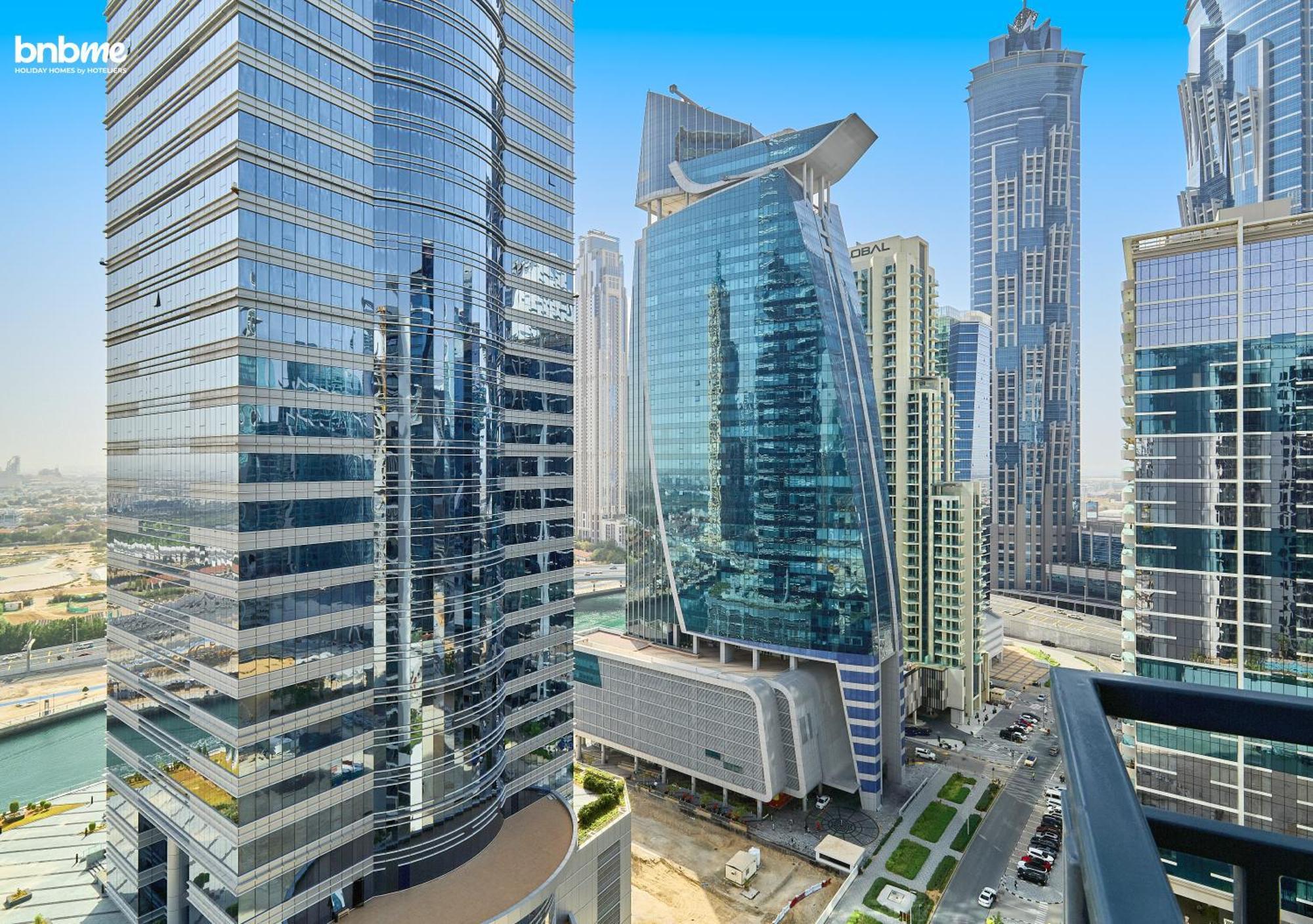 Bnbmehomes - Business Bay Beauty W City Views - 6181 * Dubai