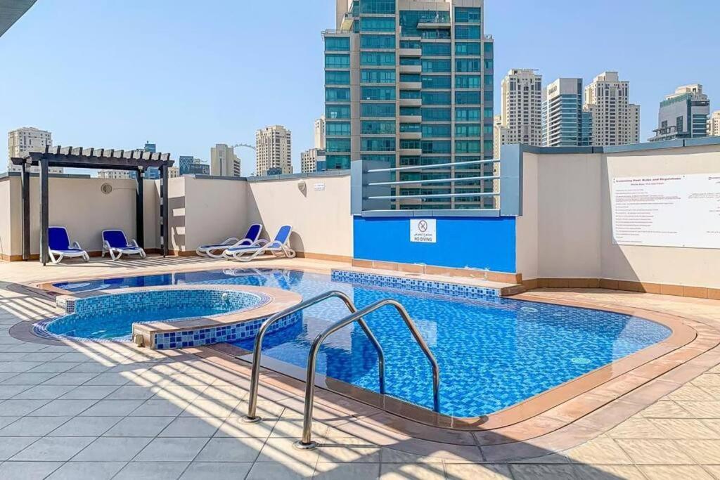 2bedroom/3bath, Daily Maid, 1 Min To Dmcc Metro
