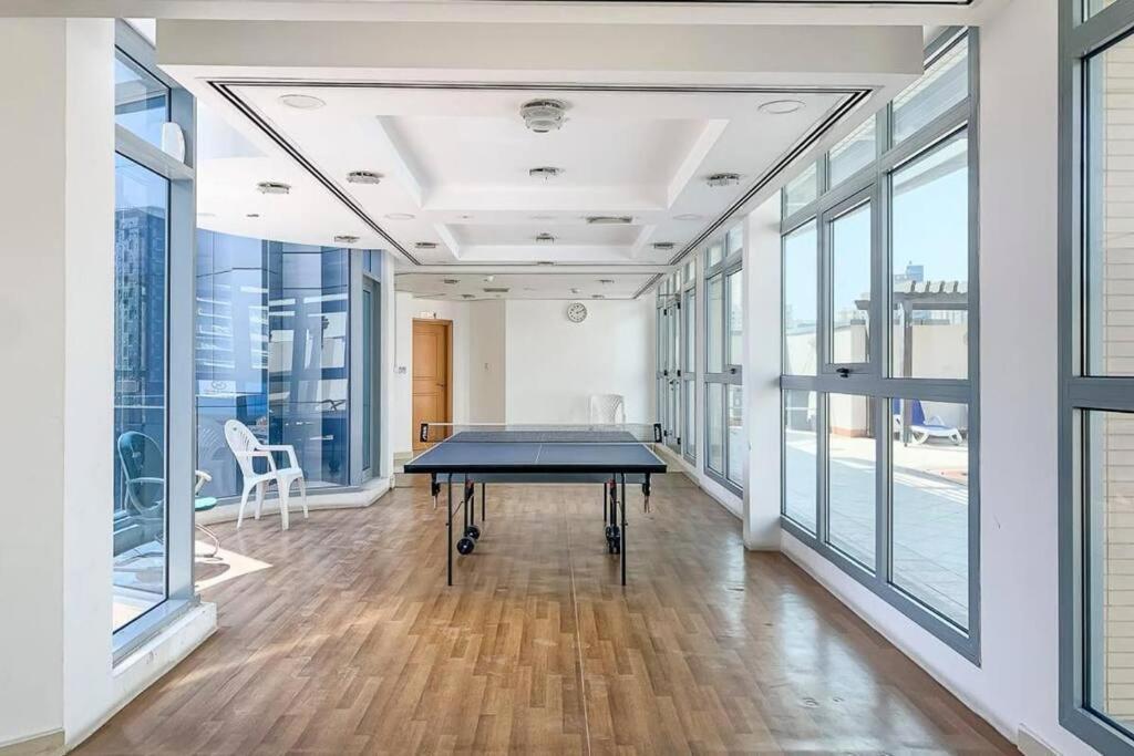 2bedroom/3bath, Daily Maid, 1 Min To Dmcc Metro Apartment Dubai