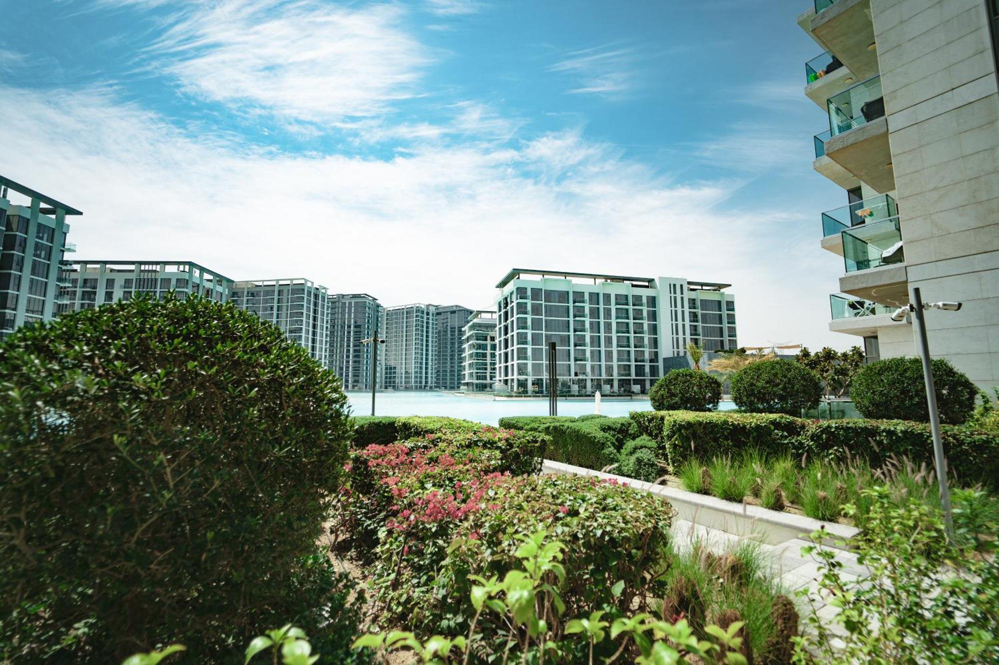 Amazing 1 Bedroom View With Balcony