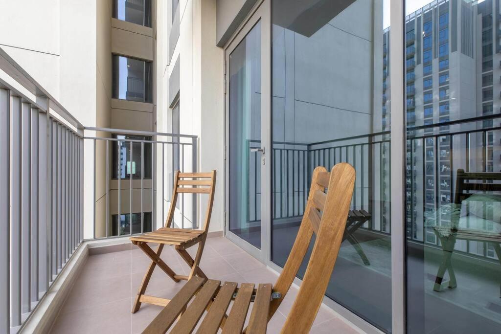 1br In Park Heights 2 Hills Apartment Dubai