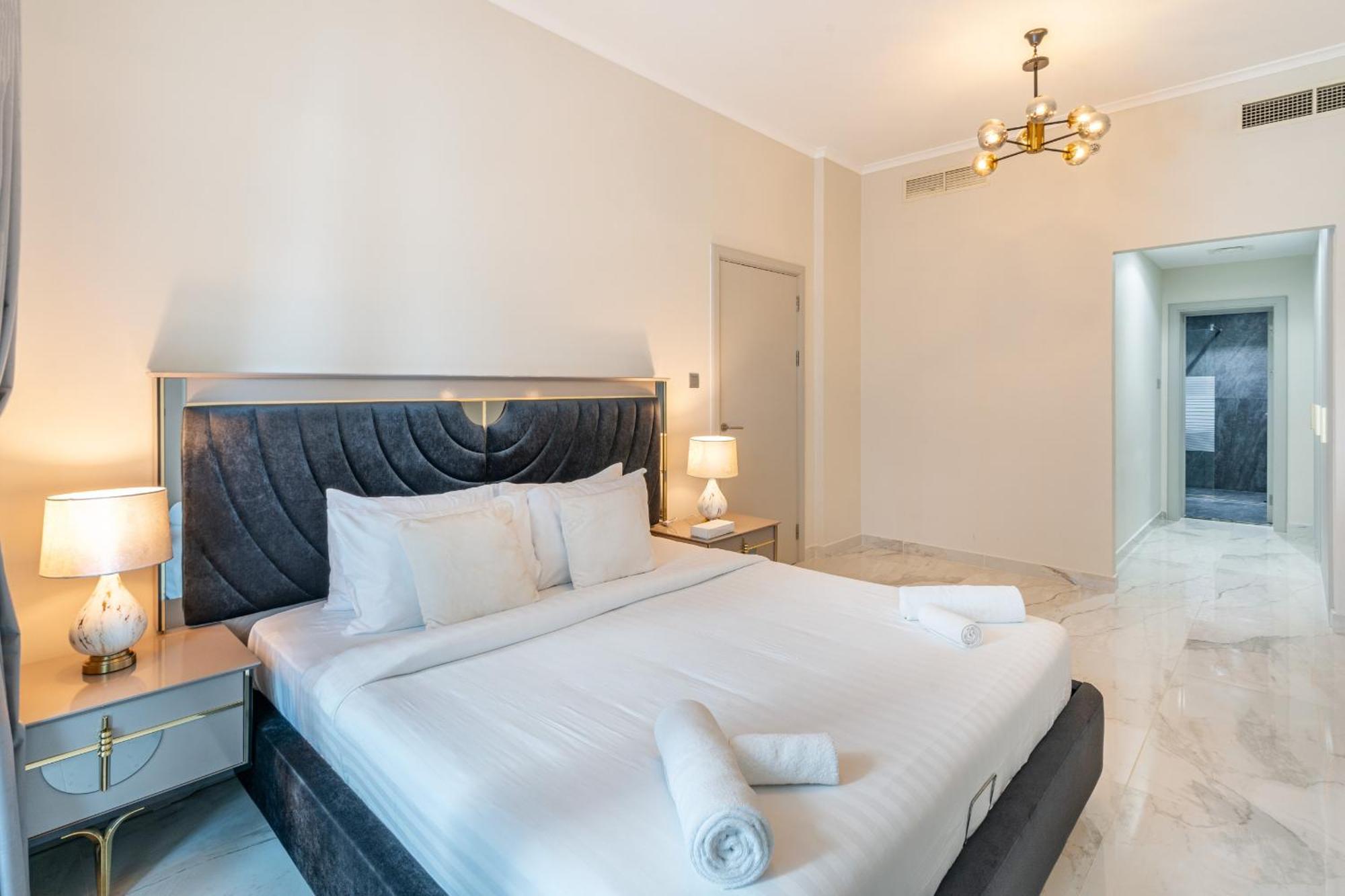 Spacious 1br In The Iconic Torch Tower, Marina - Allsopp&allsopp Apartment
