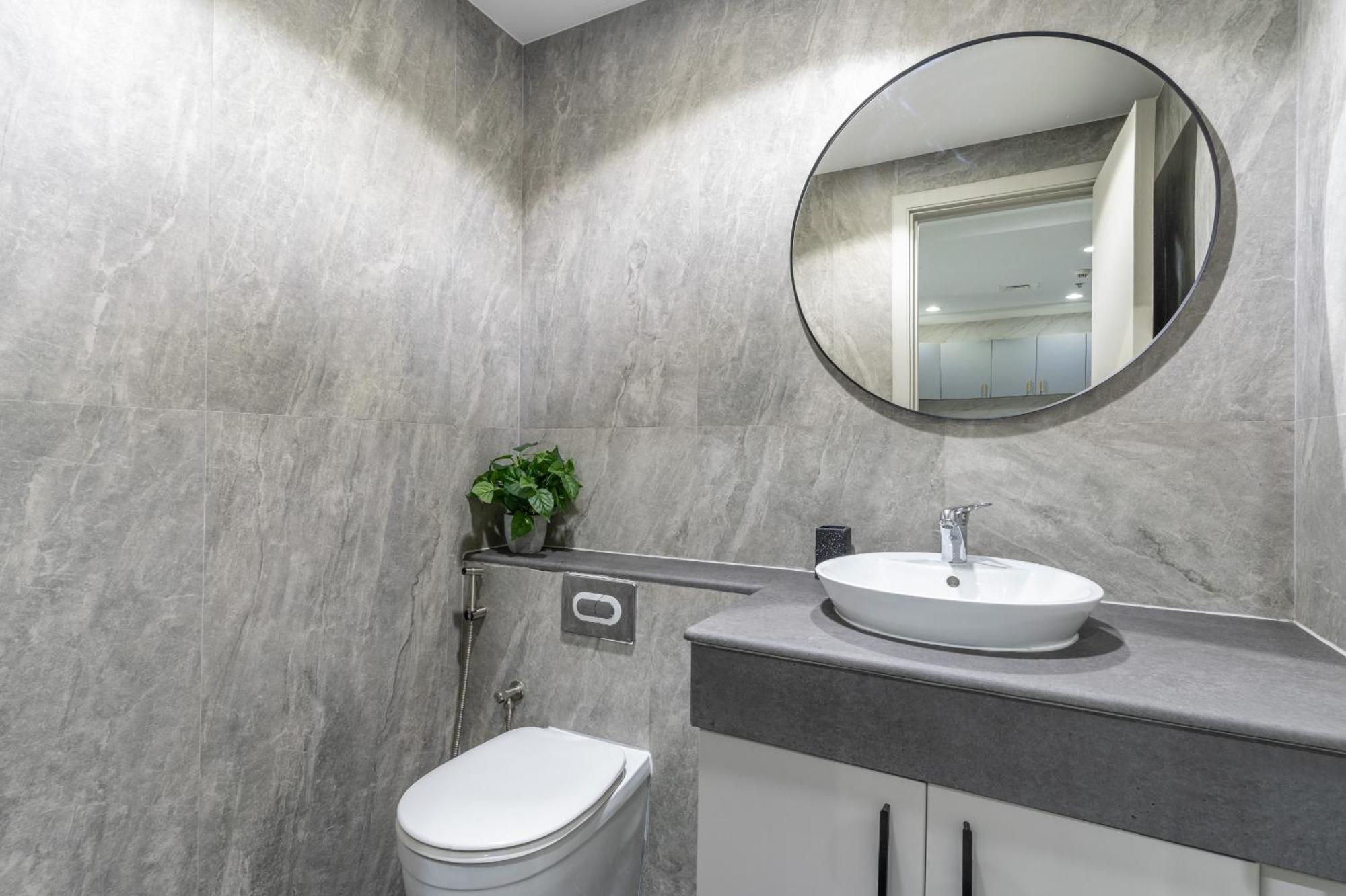 Spacious 1br In The Iconic Torch Tower, Marina - Allsopp&allsopp Apartment *