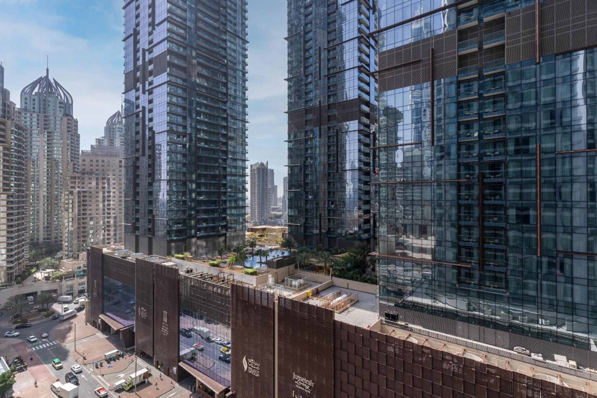 Spacious 1br In The Iconic Torch Tower, Marina - Allsopp&allsopp Apartment Dubai