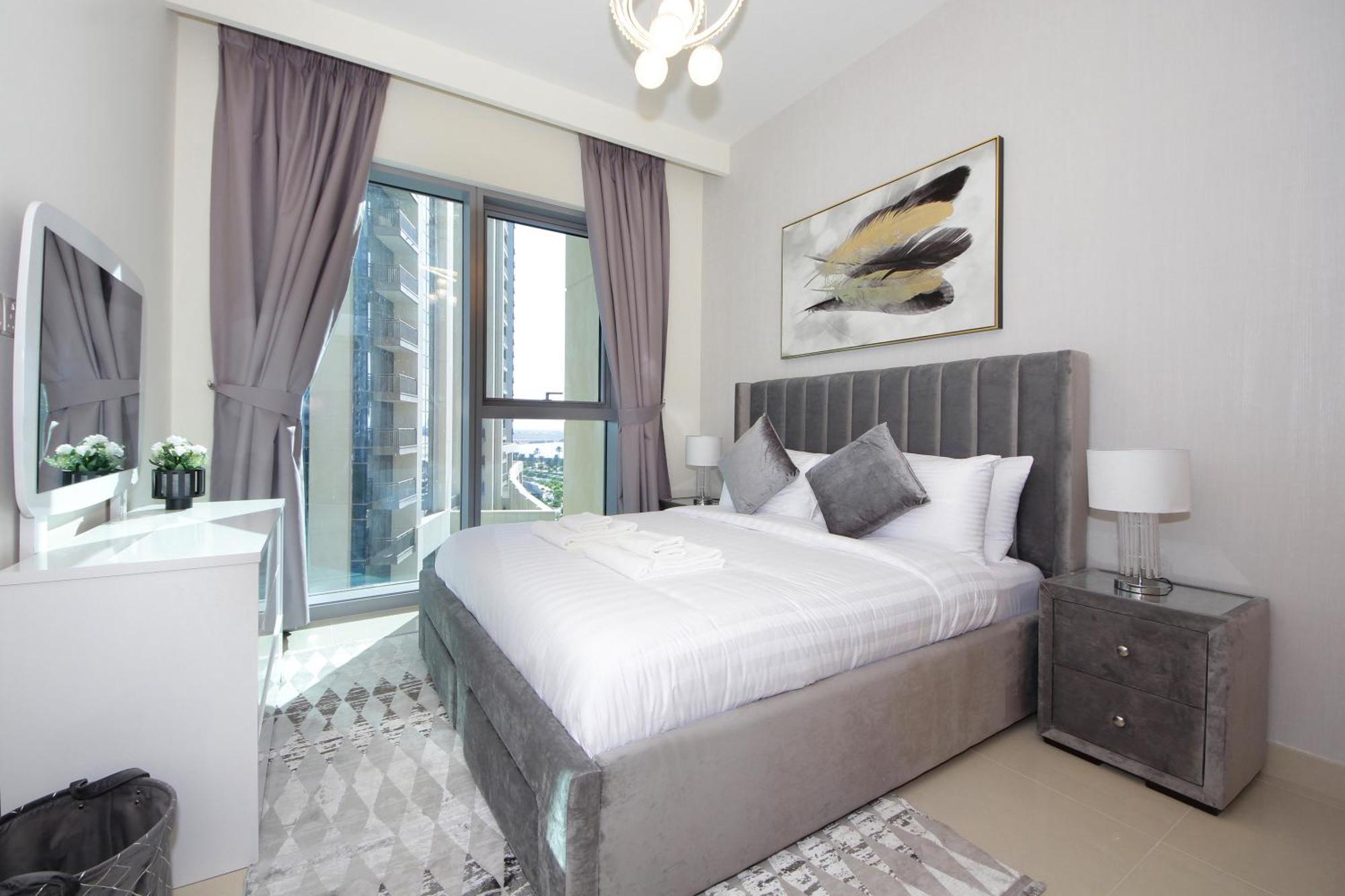 Elegant Waterfront 1bhk In Creek Harbour Apartment *