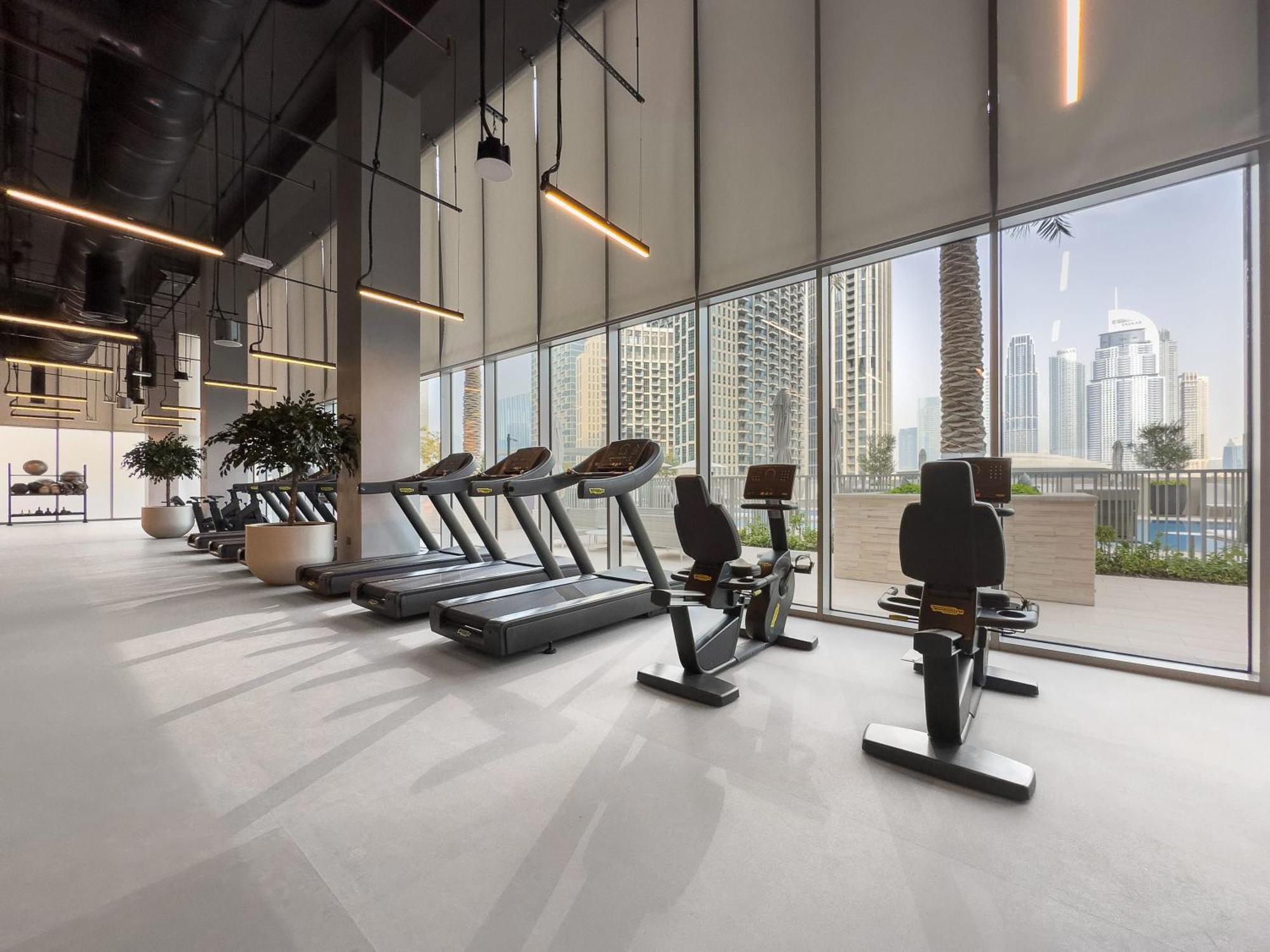2br With Skyline Views At Forte Near Opera Apartment