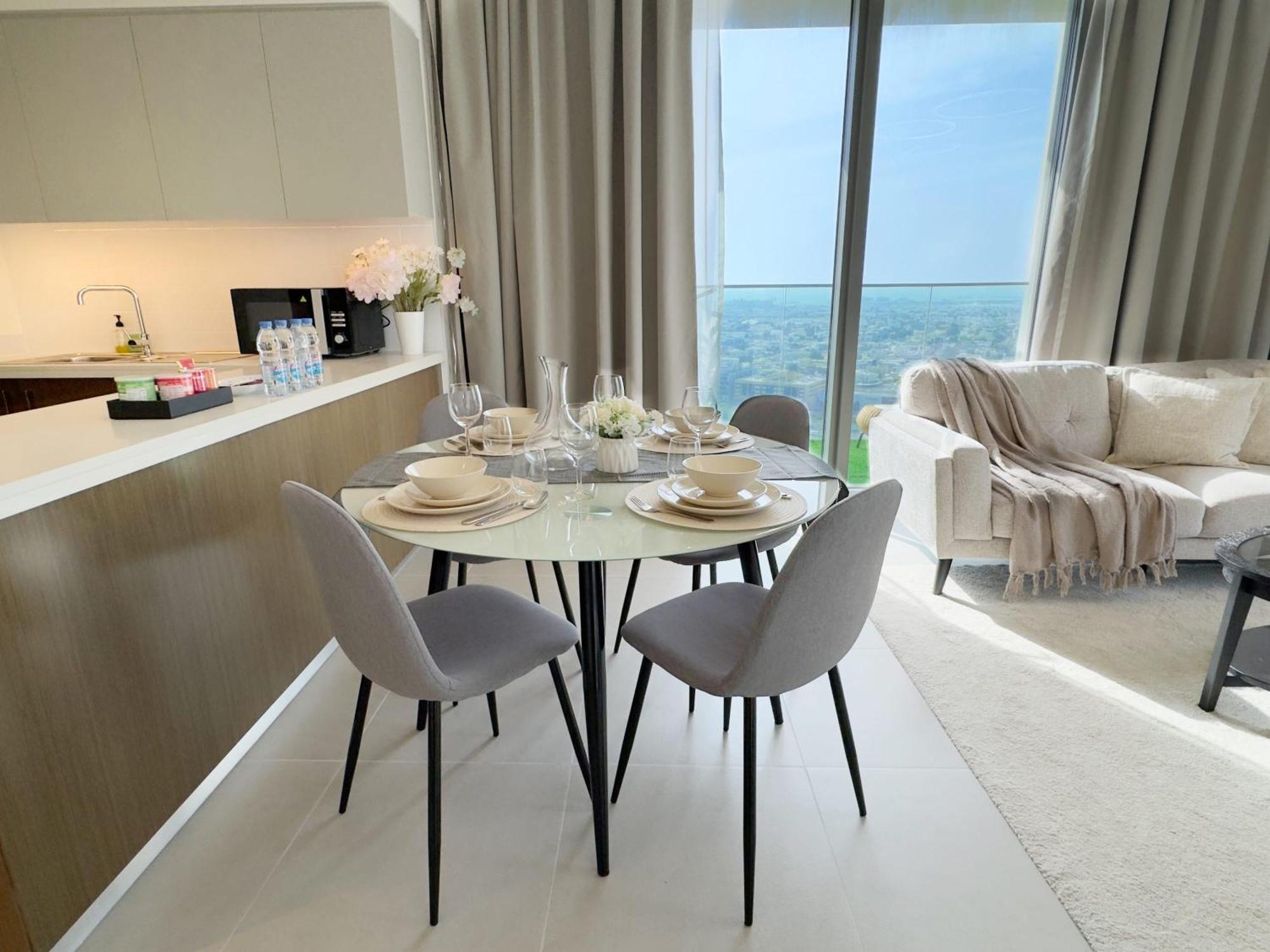2br With Skyline Views At Forte Near Opera Apartment *
