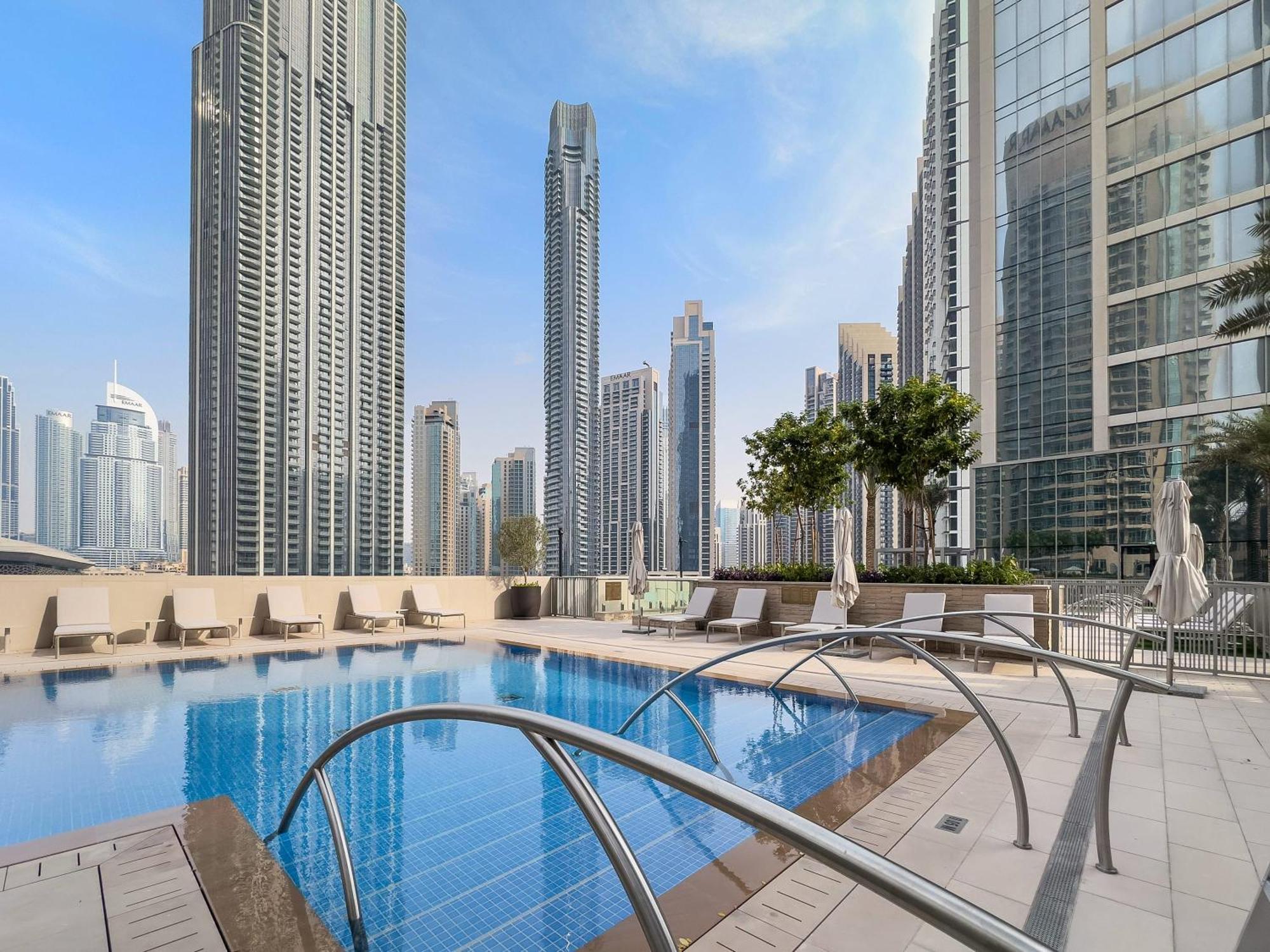 2br With Skyline Views At Forte Near Opera Dubai