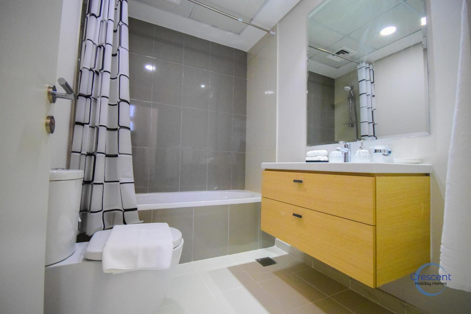 Breathtaking View 2 Bed Study * Dubai